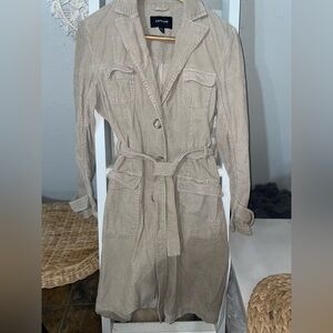 Express Corduroy Trench Coat • Women’s 9/10 • Timeless Classic